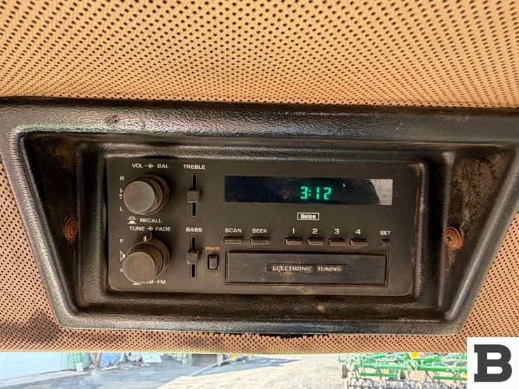 john-deere-8960-image-92