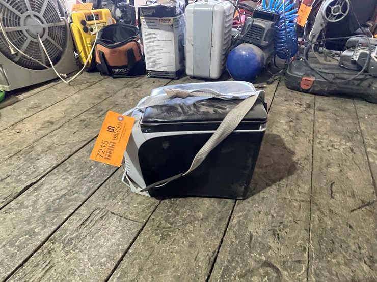 #7215-•-wagan-tech-electric-cooler-image-5