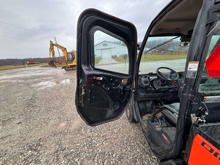 2019-kubota-rtv-x1100c-image-6