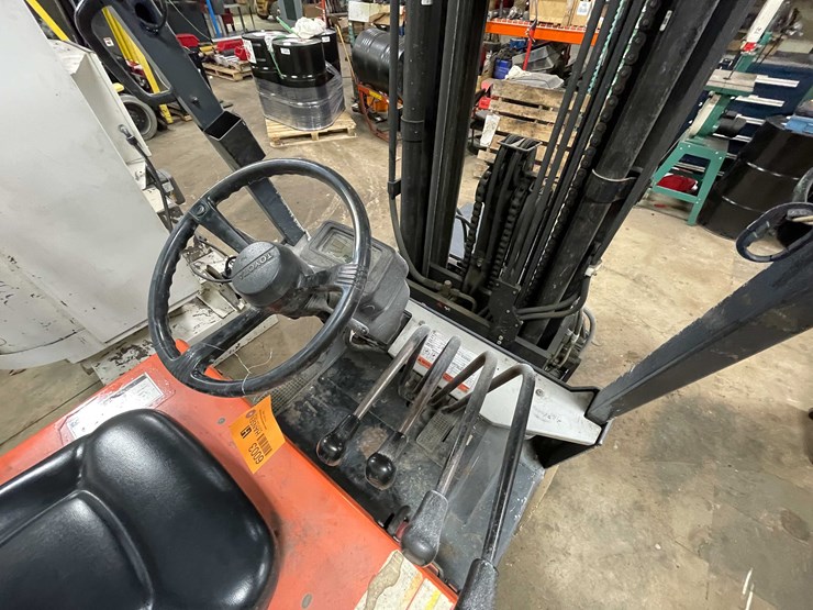 #1230-•-toyota-electric-forklift-(shawano,-wi)-image-27