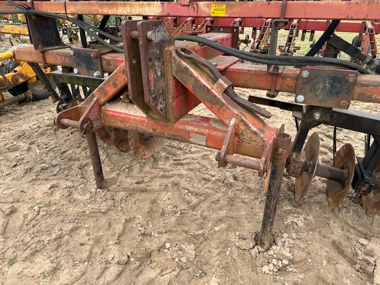 #41257-•-h&s-manufacturing-ls1440-levee-plow-w/-best-seeder-image-11