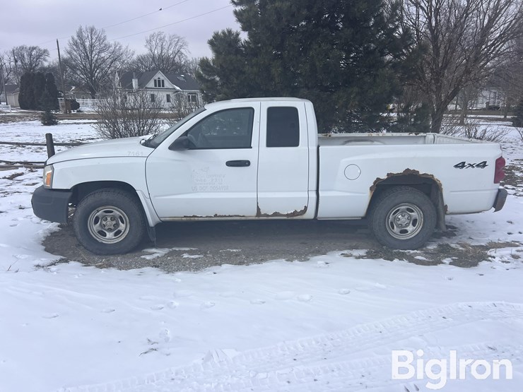 2006-dodge-dakota-image-8