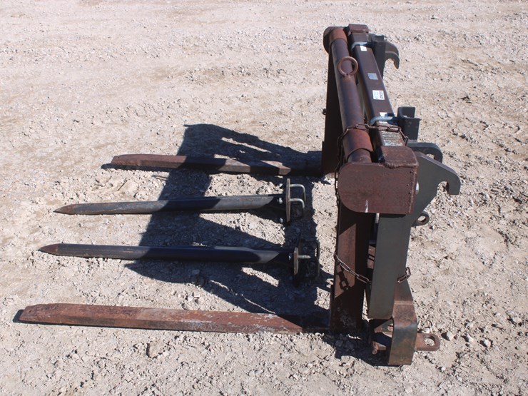 #2070-•-uro-or-bidirectional-mount-pallet-forks-image-2