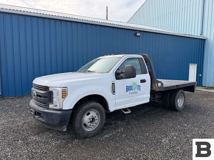 2019-ford-f350-image-3