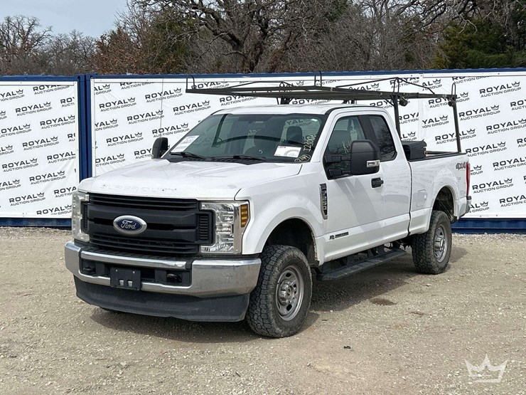 2018-ford-f250-image-1