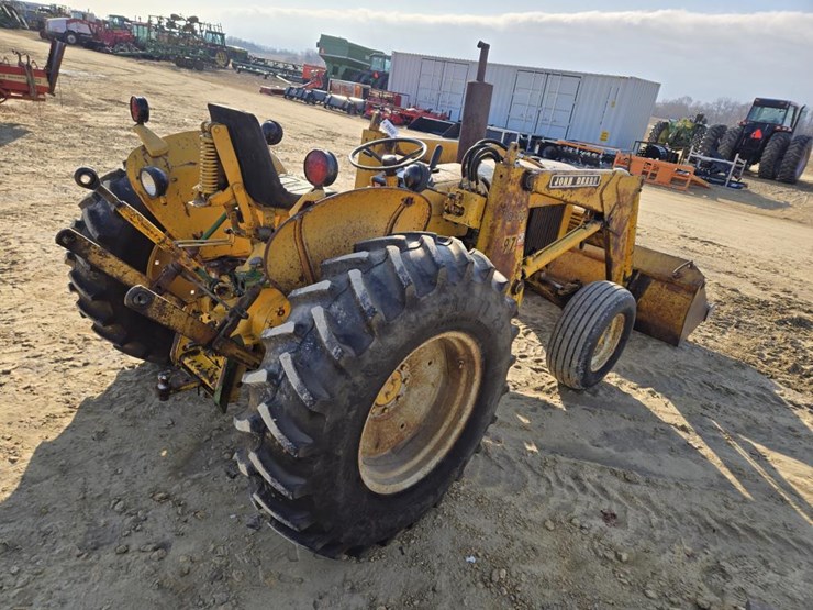 john-deere-300-image-13