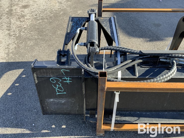 2025-massey-ferguson-730-image-13