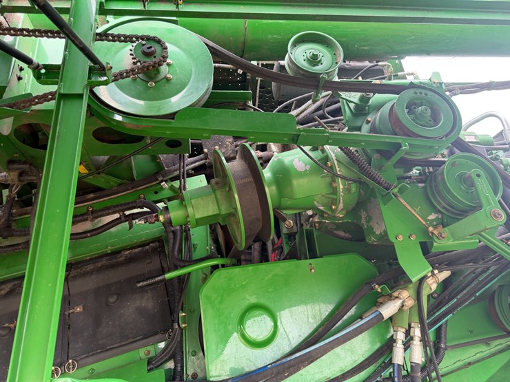2009-john-deere-9670-sts-image-42