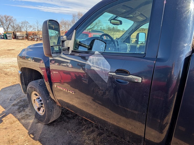 2007-chevrolet-3500-image-8