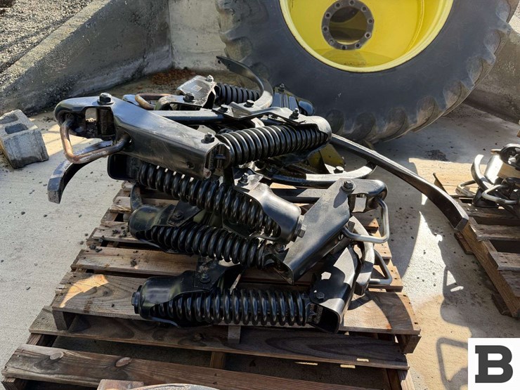 john-deere-true-position-chisel-plow-shanks---lewiston,-id-image-5