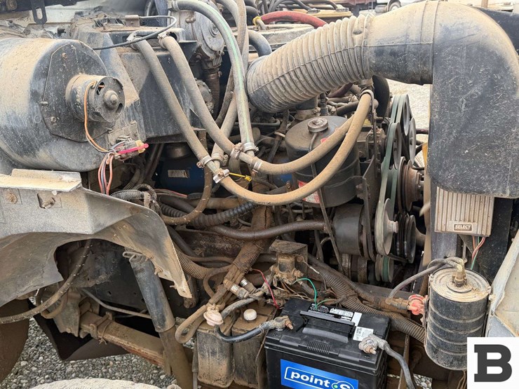 1990-ford-f700-image-42