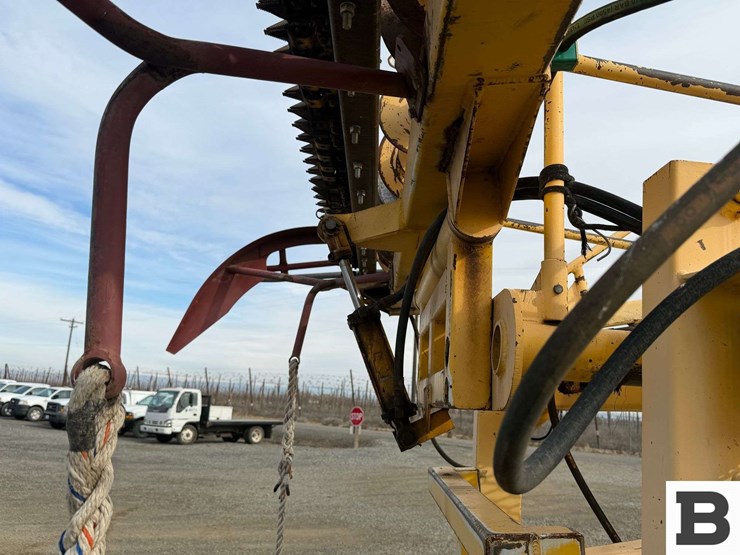 1995-international-915-image-11