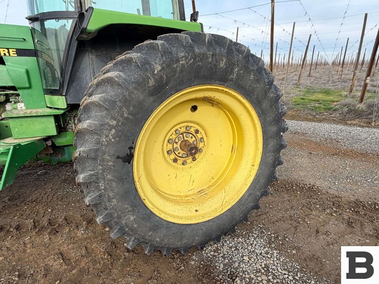 1990-john-deere-4955-image-28