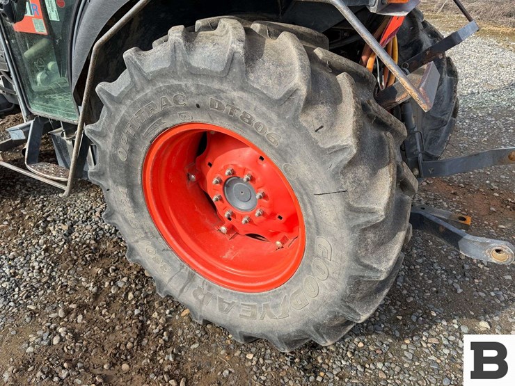 2016-kubota-m8540hd-image-13