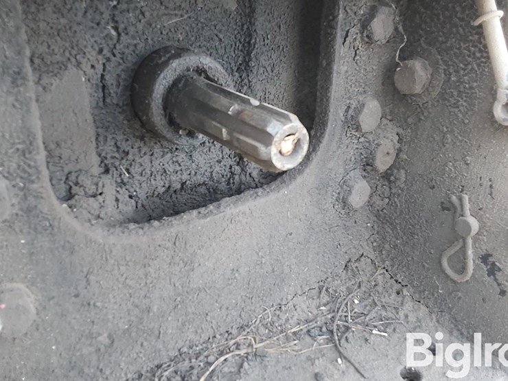 1990-case-ih-5140-image-16