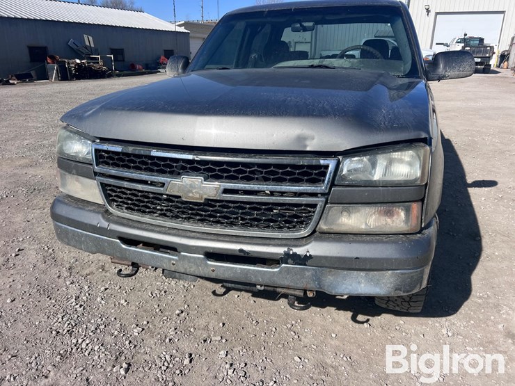 2006-chevrolet-k1500-image-19