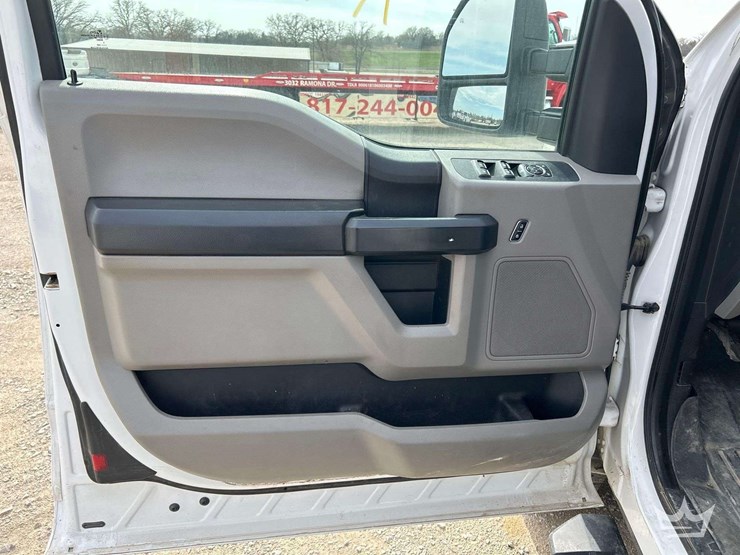 2018-ford-f250-image-12
