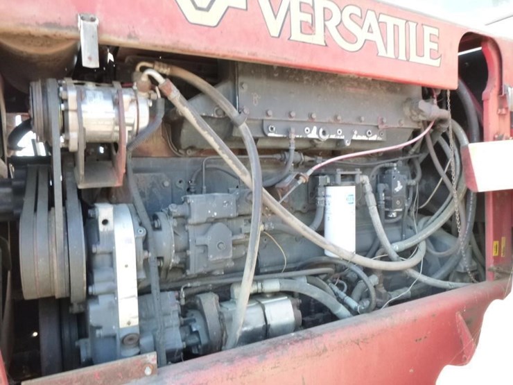 1982-versatile-875-image-21