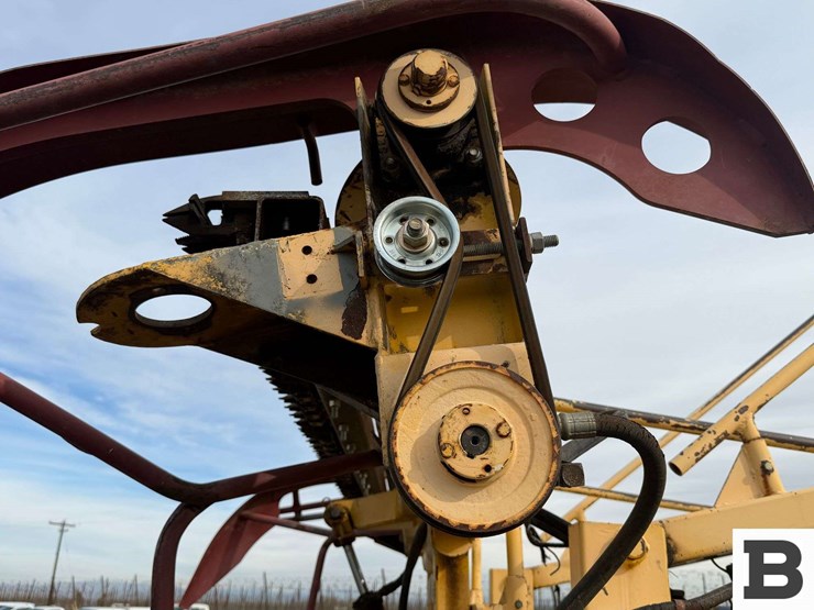 1995-international-915-image-13