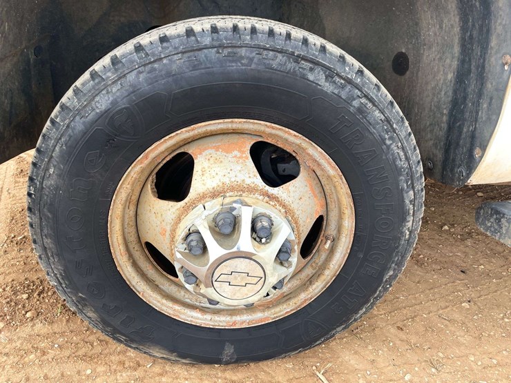 2008-chevrolet-silverado-3500-image-19