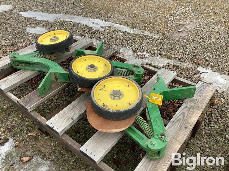 john-deere-1775-image-5