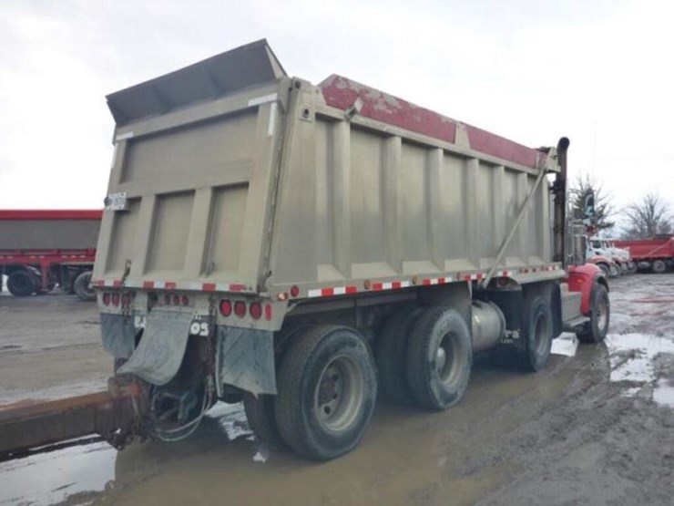 2015-peterbilt-367-image-4