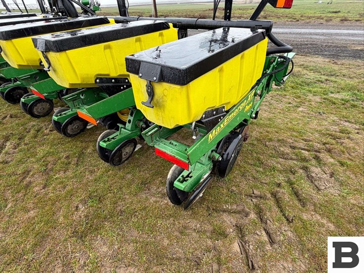 2008-john-deere-1700-image-27