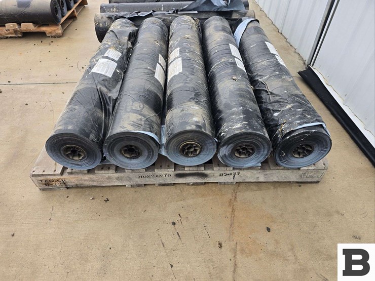 ecopoly-48"x4000;x1.0-mil-black/white-embossed-mulch---odesssa,-wa-image-1