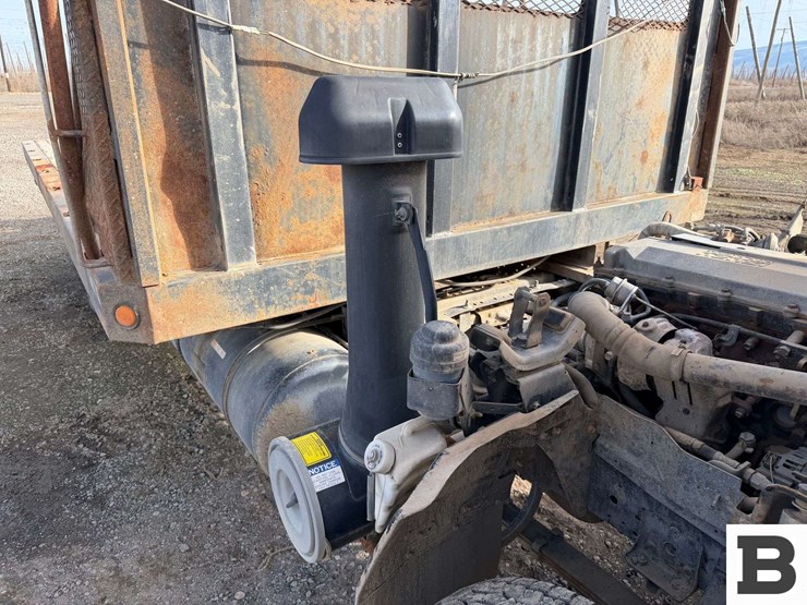 1999-isuzu-npr-image-36