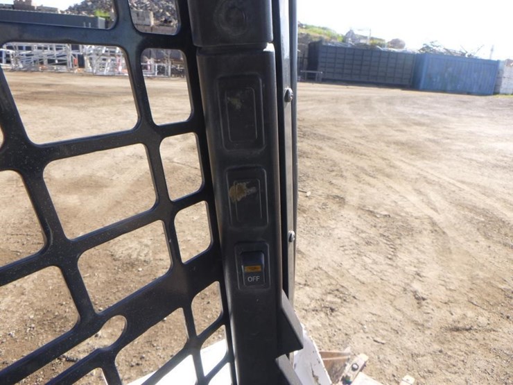 2017-bobcat-t590-image-21