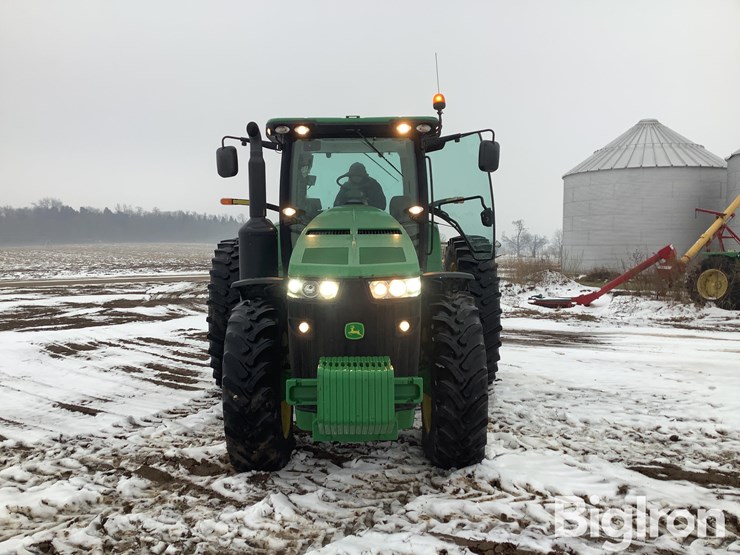2012-john-deere-8235r-image-10