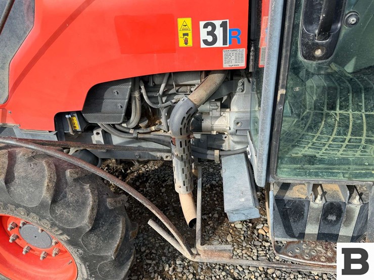 2016-kubota-m8540hd-image-12