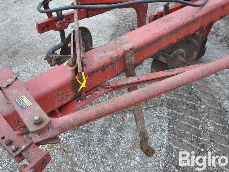 international-720-image-8