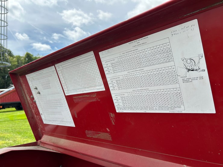 case-ih-5100-image-11