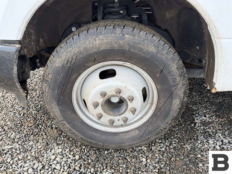 2019-ford-f350-image-15