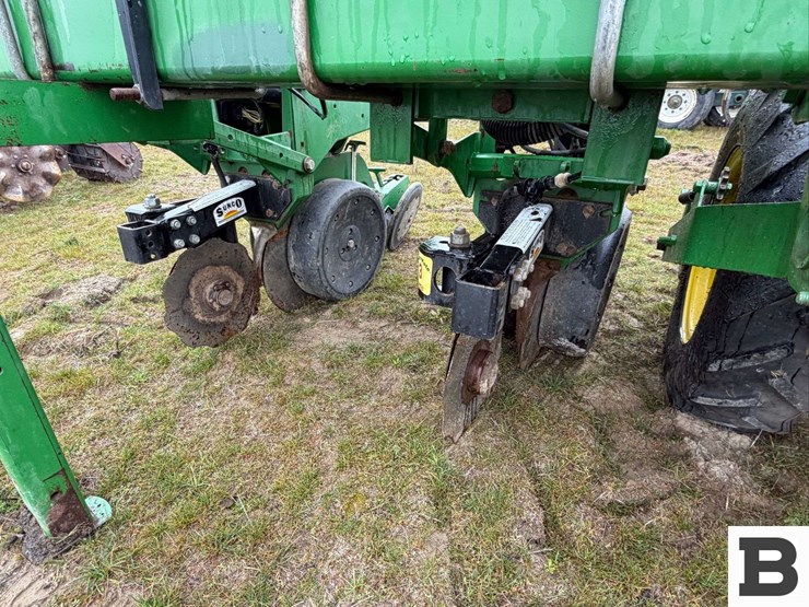2008-john-deere-1700-image-19