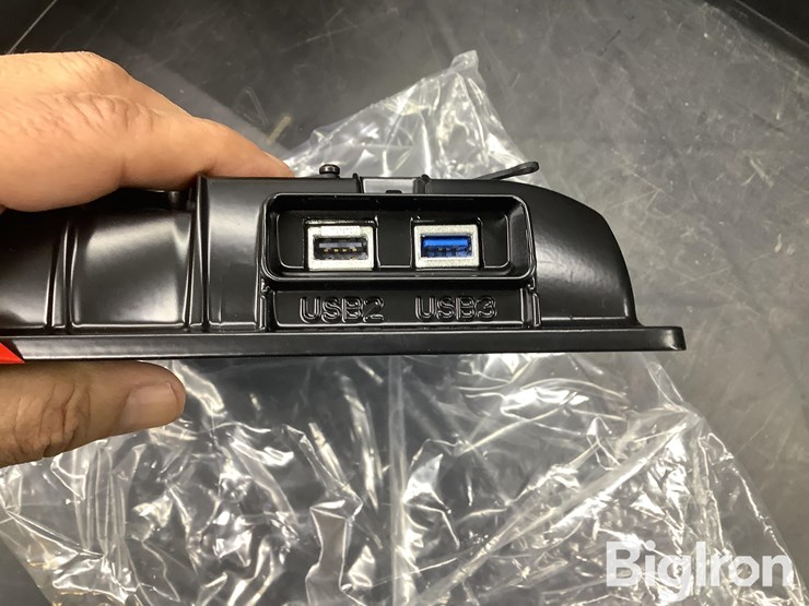 2025-john-deere-2-image-5