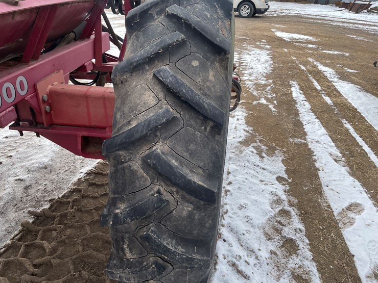 #1062-•-miller-pro-60'-sprayer-(somerset,-wi)-image-32