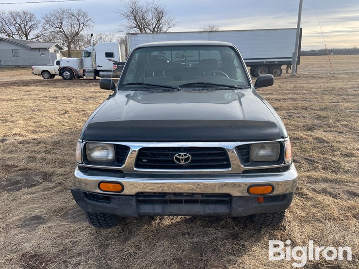 1997-toyota-tacoma-image-2