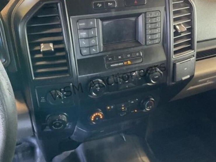 2020-ford-f150-image-21