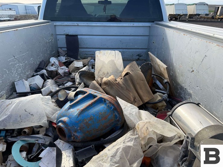 2017-chevrolet-silverado-3500-image-19