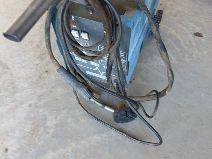 dual-mig-151-welder-image-5