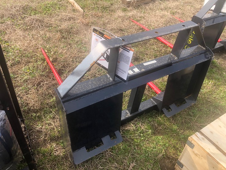 #49-•-skid-steer-double-prong-hay-spear-image-2