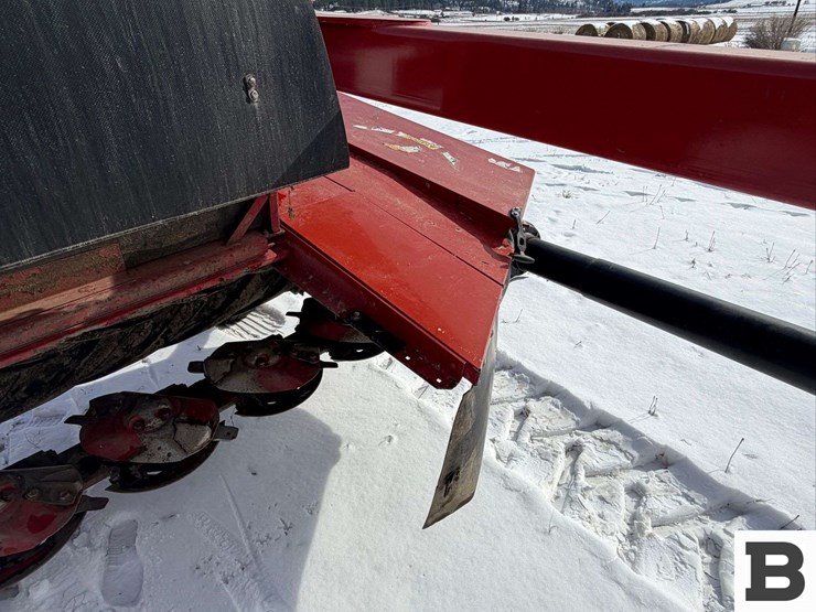 2013-new-holland-h7230-image-19