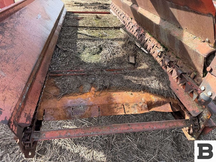 hesston-38-bale-feeder---davenport,-wa-image-13