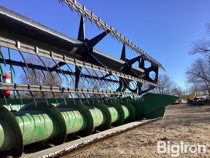 2010-john-deere-635f-image-16