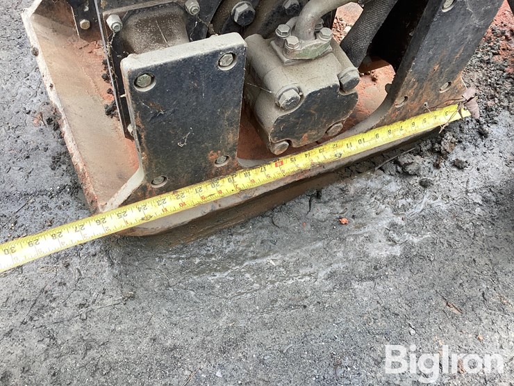 2012-bobcat-e35-image-10