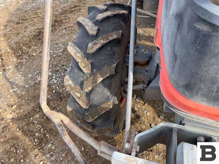 2014-kubota-m8540hd-image-22