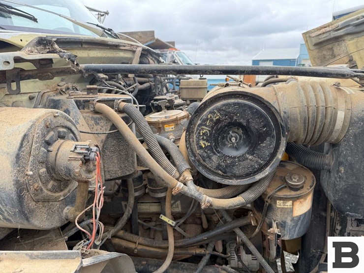 1992-ford-f700-image-30