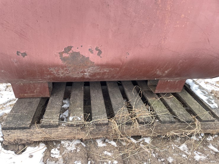 #7404-•-275-gallon-fuel-tank-with-pump-(somerset,-wi)-image-10